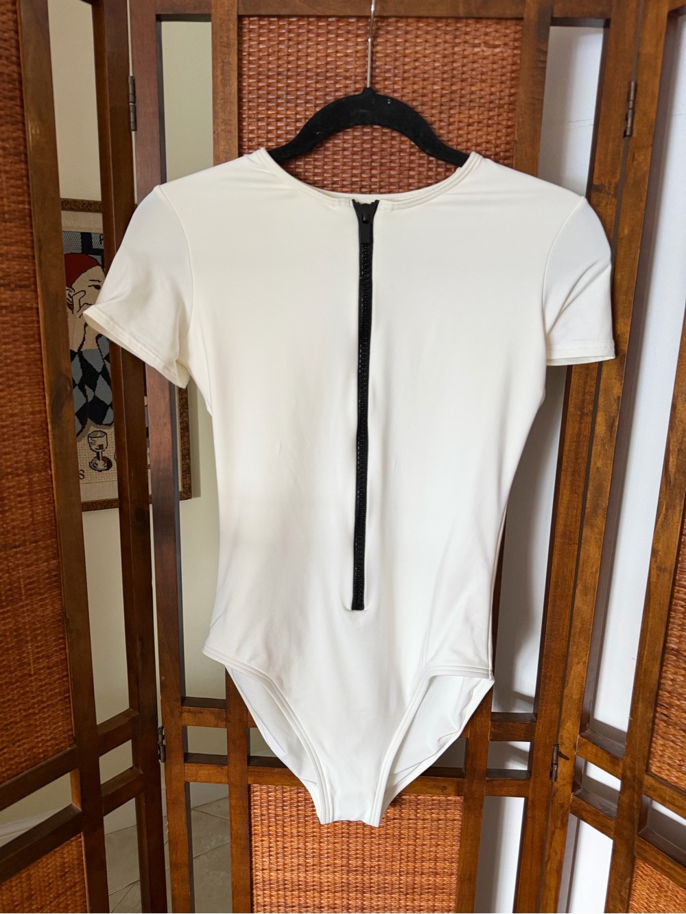 NWT MICHAEL Michael Kors White Short-Sleeve Zip rash guard swimsuit One Piece 10